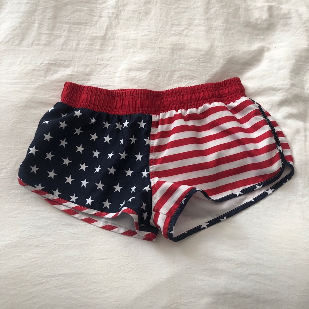 AMERICAN FLAG SHORTS 🇺🇸🇺🇸🇺🇸